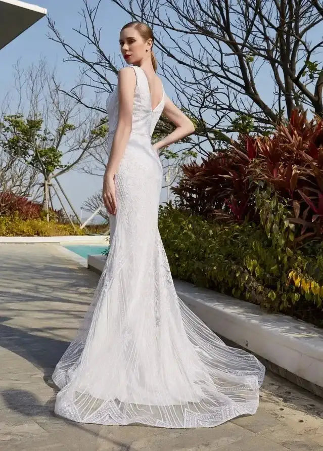 J19012 - Curated Sparkle Parlor